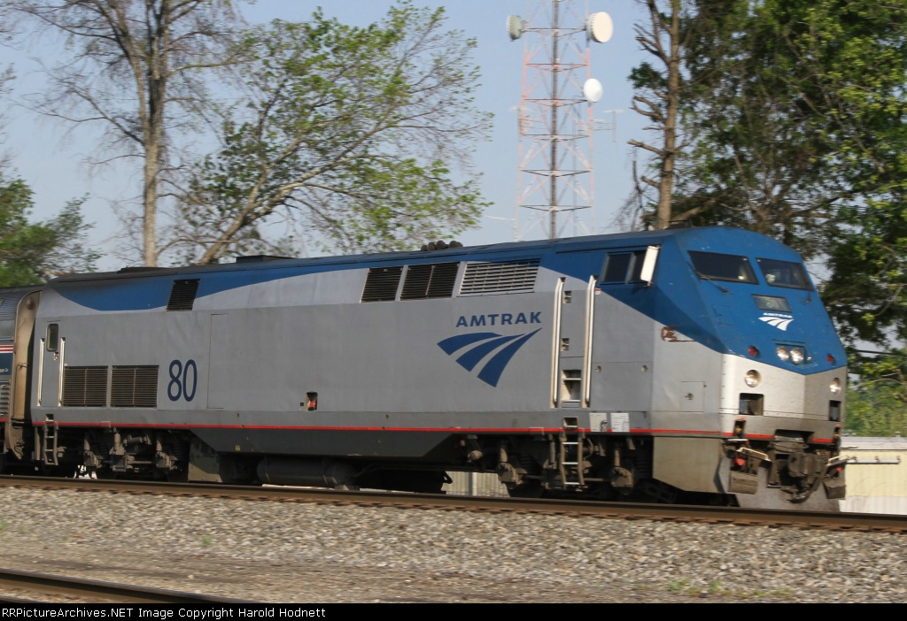 AMTK 80 leads train 80 at Aycock